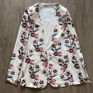 Floral free sleeve blazer